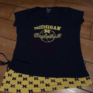 Michigan used tee good shape fast shipping